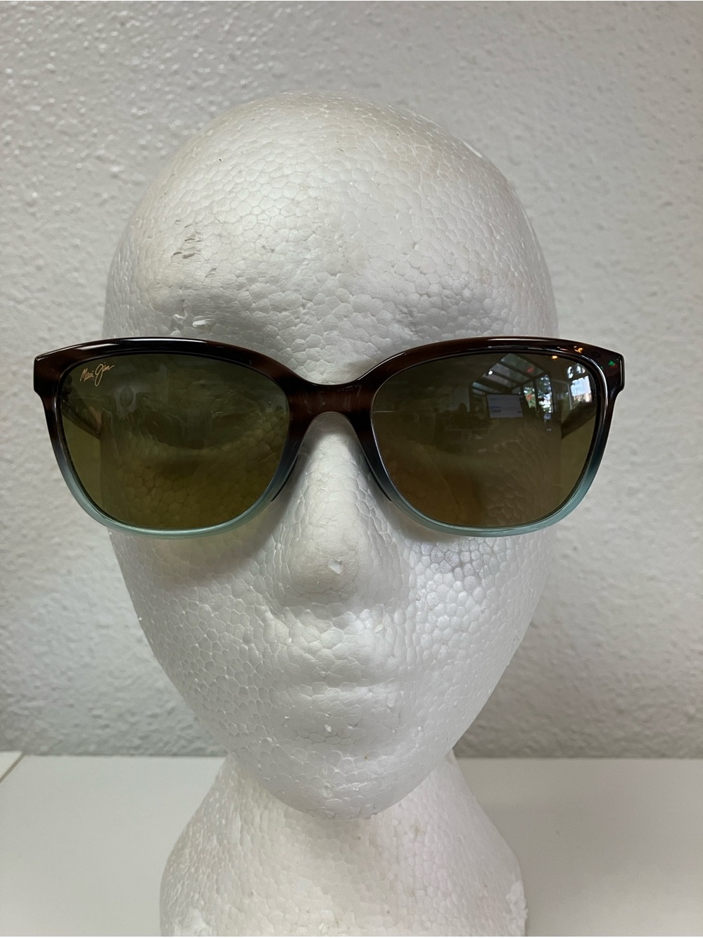 Maui Jim Honi Polarized Frame Sunglasses w Hard Case